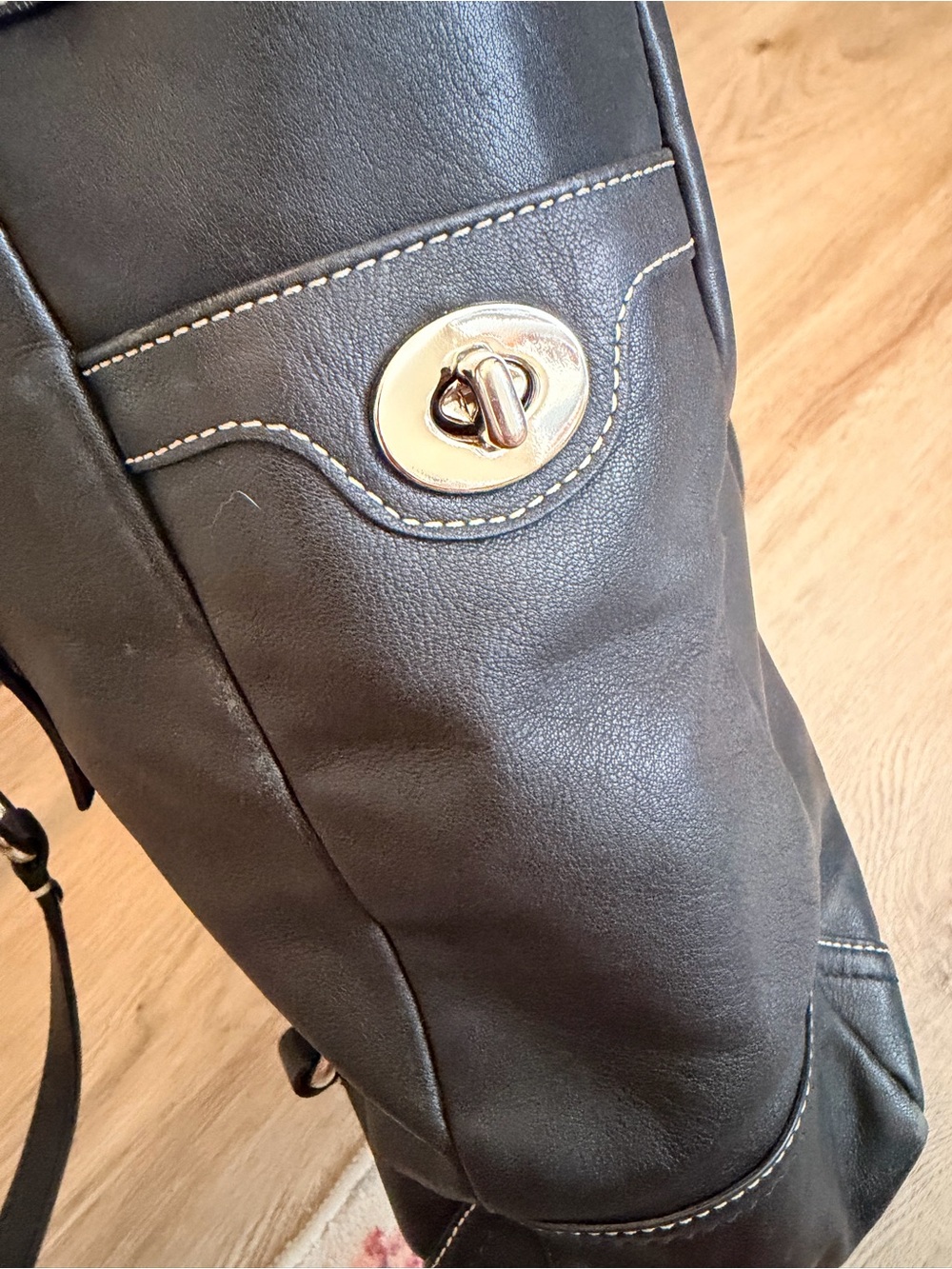 Coach Black Leather Shoulder Tote Purse Bag - Picture 7 of 9